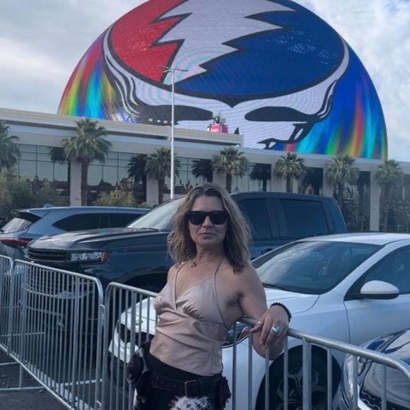 Meet your Posher, Stasha - Picture 1 of 1